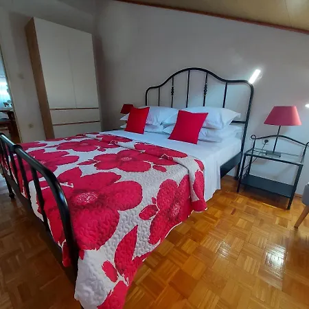 Appartement And Dona