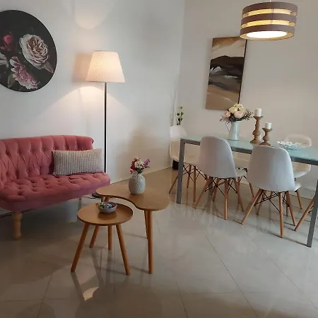 Apartment And Dona *