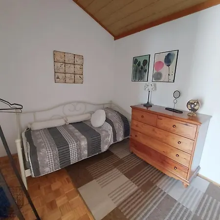 And Dona Apartment Makarska