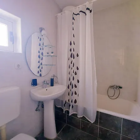 And Dona Apartment *