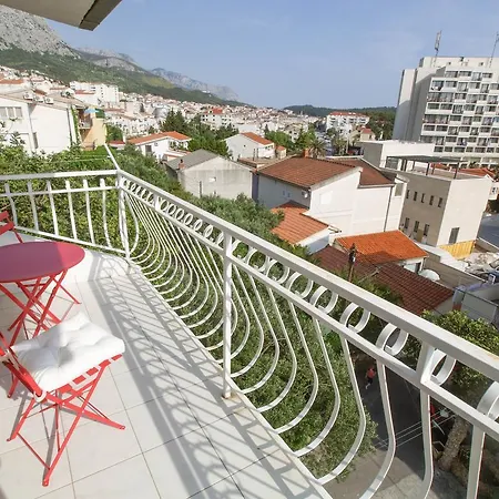 And Dona Apartment