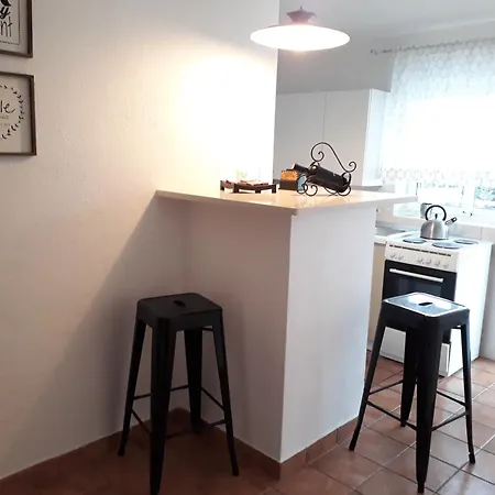 Apartment And Dona